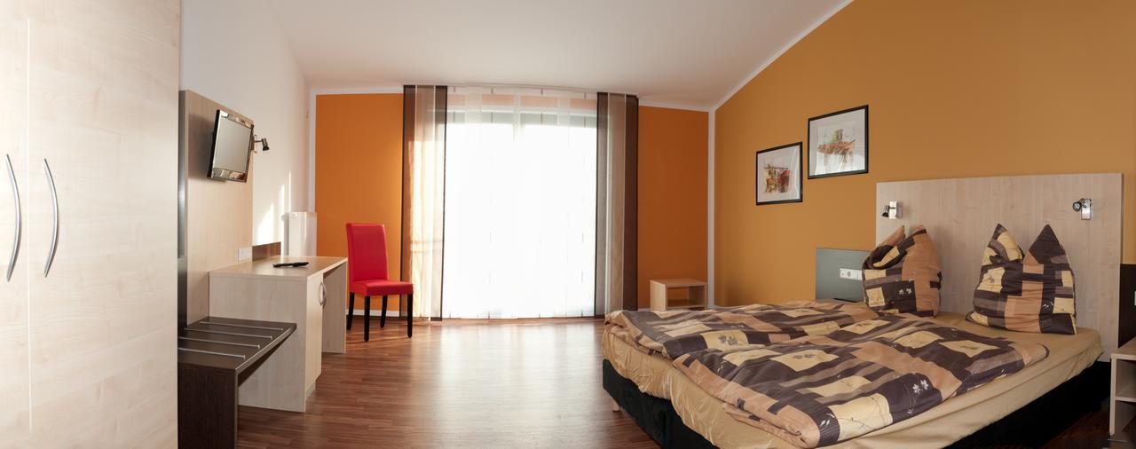 Auszeit Cafe & Hotel Oberwornitz Zewnętrze zdjęcie