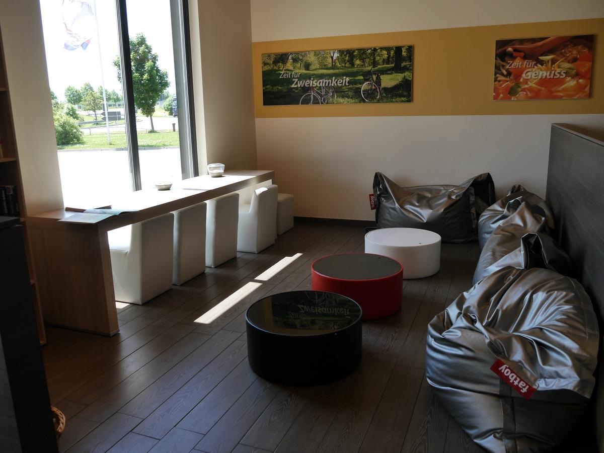Auszeit Cafe & Hotel Oberwornitz Zewnętrze zdjęcie